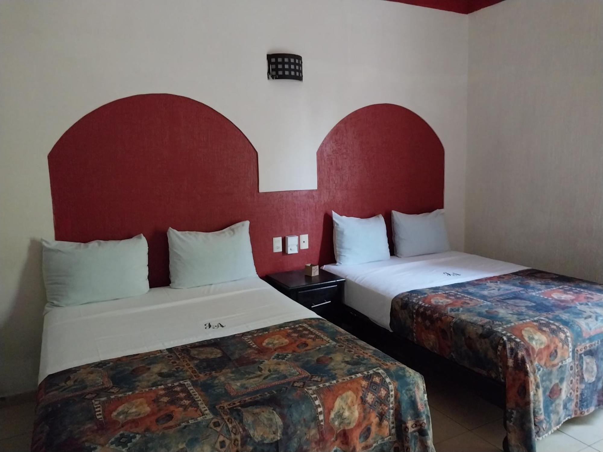 Hotel Jorge Alejandro Гвадалахара Экстерьер фото
